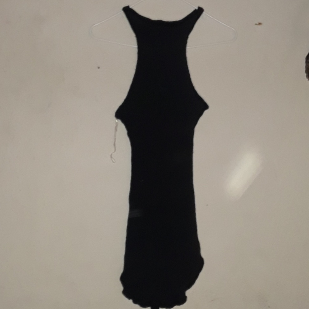 TIGHT BLACK DRESS